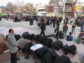 سوگواره چهارم-عکس 6-محسن مهدوی-جلسه هیأت فضای بیرونی