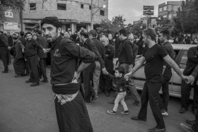 سوگواره پنجم-عکس 2-مسعود علوی میلانی-جلسه هیأت فضای بیرونی