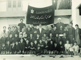 سوگواره چهارم-عکس 3-جواد فارغ- جلسه هیأت قدیمی کهن