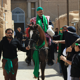 فراخوان ششمین سوگواره عاشورایی عکس هیأت-امیرحسین حسینی-بخش اصلی -جلسه هیأت
