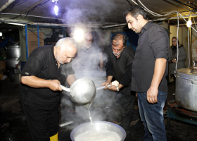 سوگواره دوم-عکس 4-حسین معمری-جلسه هیأت فضای بیرونی 