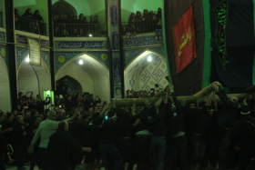 فراخوان ششمین سوگواره عاشورایی عکس هیأت-امیرحسین حسینی-بخش اصلی -جلسه هیأت