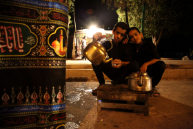 سوگواره سوم-عکس 45-حسین استوار -جلسه هیأت فضای بیرونی