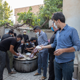 دهمین سوگواره عاشورایی عکس هیأت-مهناز نوریان-مجالس احیای امراهل‌البیت علیهم‌السلام مجموعه عکس-دوربین دیجیتال-هر خانه یک هیأت (روضه خانگی)