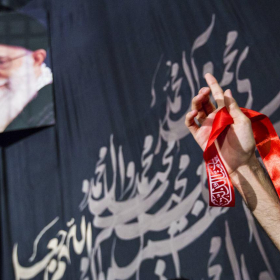 سوگواره چهارم-عکس 50-محمد جواد پژوهنده-جلسه هیأت فضای داخلی