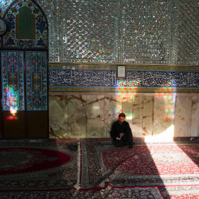 سوگواره چهارم-عکس 33-سید احسان مرتضوی-جلسه هیأت فضای داخلی