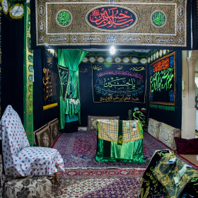 دهمین سوگواره عاشورایی عکس هیأت-تهمینه رحمانی-مجالس احیای امراهل‌البیت علیهم‌السلام مجموعه عکس-دوربین دیجیتال-هر خانه یک هیأت (روضه خانگی)