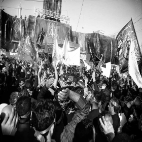 سوگواره سوم-عکس 8-حدیقه
 اسفندانی
-پیاده روی اربعین از نجف تا کربلا