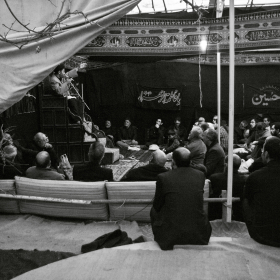 سوگواره سوم-عکس 24-سلیمان گلی-جلسه هیأت فضای داخلی