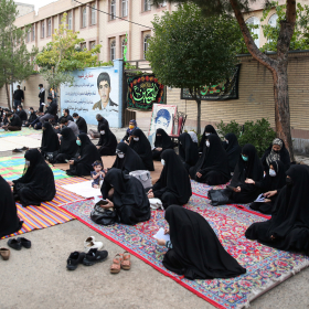 دهمین سوگواره عاشورایی عکس هیأت-امیر حسین نظری-مجالس احیای امراهل‌البیت علیهم‌السلام مجموعه عکس-دوربین دیجیتال-هر خانه یک هیأت (روضه خانگی)