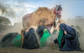 فراخوان ششمین سوگواره عاشورایی عکس هیأت-امیرحسین کمالی-بخش اصلی -جلسه هیأت
