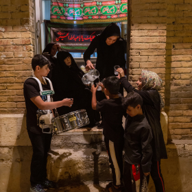نهمین سوگواره عاشورایی عکس هیأت-احمد تاجی-مجالس احیای امر اهل‌البیت علیهم‌السلام