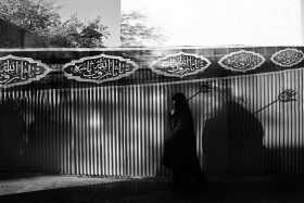 سوگواره چهارم-عکس 25-پویا بیات-جلسه هیأت فضای بیرونی