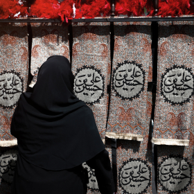 فراخوان ششمین سوگواره عاشورایی عکس هیأت-امیرحسین قاسم زاده-بخش اصلی -جلسه هیأت