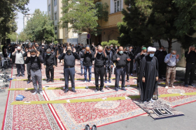 دهمین سوگواره عاشورایی عکس هیأت-یونس باوفا-مجالس احیای امراهل‌البیت علیهم‌السلام مجموعه عکس-دوربین دیجیتال-میاندار هیأت، میاندار خدمت (هیأت و خدمات اجتماعی)
