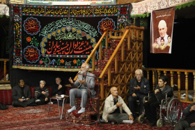 سوگواره چهارم-عکس 25-علی بیات-جلسه هیأت فضای داخلی