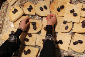 سوگواره دوم-عکس 1-مینا ناصری-جلسه هیأت فضای بیرونی 