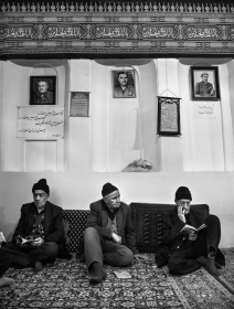 سوگواره سوم-عکس 19-مهدی طاهری-جلسه هیأت فضای داخلی