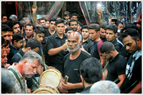 سوگواره چهارم-عکس 10-سید محمد حسین موسوی نژاد-آیین های عزاداری
