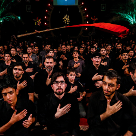 سوگواره پنجم-عکس 19-علیرضا نجاتی-جلسه هیأت فضای بیرونی