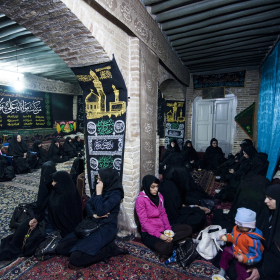 سوگواره سوم-عکس 5-غلامحسین محبی-جلسه هیأت فضای داخلی