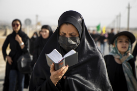 دهمین سوگواره عاشورایی عکس هیأت-علی ابک-مجالس احیای امراهل‌البیت علیهم‌السلام مجموعه عکس-دوربین دیجیتال-اقامه عزا (گزارشی از روند برگزاری مراسم هیأت از ابتدا تا انتها)