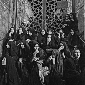 سوگواره چهارم-عکس 41-منا نیکوگفتار-جلسه هیأت فضای بیرونی