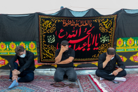 دهمین سوگواره عاشورایی عکس هیأت-بهزاد علیپور-مجالس احیای امراهل‌البیت علیهم‌السلام مجموعه عکس-دوربین دیجیتال-هر خانه یک هیأت (روضه خانگی)