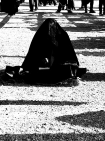 سوگواره چهارم-عکس 21-لیلی نکوکار-آیین های عزاداری