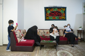 دهمین سوگواره عاشورایی عکس هیأت-تهمینه رحمانی-مجالس احیای امراهل‌البیت علیهم‌السلام مجموعه عکس-دوربین دیجیتال-هر خانه یک هیأت (روضه خانگی)