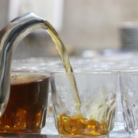فراخوان ششمین سوگواره عاشورایی عکس هیأت-فرهاد کرمی-بخش اصلی -جلسه هیأت