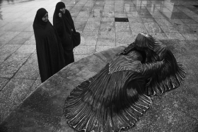 سوگواره چهارم-عکس 5-جواد  روئین-جلسه هیأت فضای بیرونی