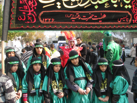 سوگواره دوم-عکس 9-محمود حمیدی-جلسه هیأت فضای بیرونی 