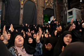 فراخوان ششمین سوگواره عاشورایی عکس هیأت-آمنه محمدی-بخش اصلی -جلسه هیأت