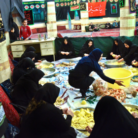 سوگواره چهارم-عکس 14-مرضیه حیدرزاده-جلسه هیأت فضای بیرونی