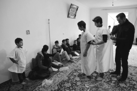 سوگواره پنجم-عکس 24-محمدرضا بهمرام-جلسه هیأت فضای بیرونی
