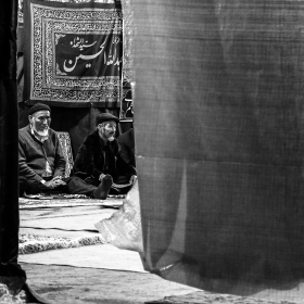 سوگواره پنجم-عکس 15-یوسف قاسمی-جلسه هیأت فضای بیرونی