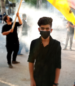 دهمین سوگواره عاشورایی عکس هیأت-علي شوهاني نژاد-مجالس احیای امراهل‌البیت علیهم‌السلام مجموعه عکس-دوربین دیجیتال-ز کودکی خادم این تبار محترمم (خادمی کودکان)