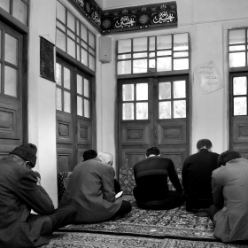 سوگواره سوم-عکس 16-مهدی طاهری-جلسه هیأت فضای داخلی