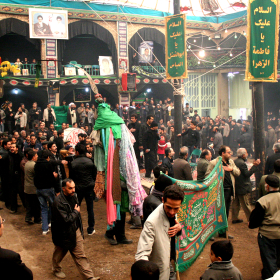 سوگواره پنجم-عکس 5-نسترن  دیزایی-جلسه هیأت فضای بیرونی