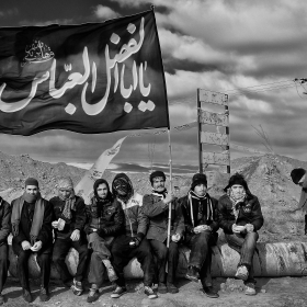 سوگواره چهارم-عکس 4-عطا رنجبر زیدانلو-پیاده روی اربعین از نجف تا کربلا