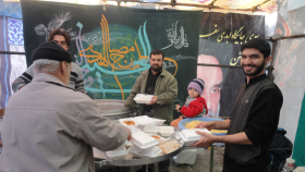سوگواره اول-عکس 35-مسعود زندی شیرازی-جلسه هیأت فضای بیرونی