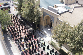دهمین سوگواره عاشورایی عکس هیأت-یونس باوفا-مجالس احیای امراهل‌البیت علیهم‌السلام مجموعه عکس-دوربین دیجیتال-میاندار هیأت، میاندار خدمت (هیأت و خدمات اجتماعی)