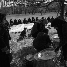 دهمین سوگواره عاشورایی عکس هیأت-جاوید خدمتی-مجالس احیای امراهل‌البیت علیهم‌السلام مجموعه عکس-دوربین دیجیتال-اقامه عزا (گزارشی از روند برگزاری مراسم هیأت از ابتدا تا انتها)