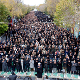دهمین سوگواره عاشورایی عکس هیأت-هوشنگ صباغ شمس-مجالس احیای امراهل‌البیت علیهم‌السلام مجموعه عکس-دوربین دیجیتال-اقامه عزا (گزارشی از روند برگزاری مراسم هیأت از ابتدا تا انتها)