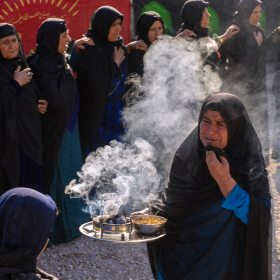 دهمین سوگواره عاشورایی عکس هیأت-اسحاق آقایی منصور اباد-مجالس احیای امراهل‌البیت علیهم‌السلام مجموعه عکس-دوربین دیجیتال-اقامه عزا (گزارشی از روند برگزاری مراسم هیأت از ابتدا تا انتها)