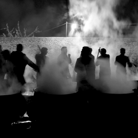  دومین سوگواره عاشورایی عکس هیأت-محمد حسین ملک زاده-بخش اصلی -جلسه هیأت-فضای بیرونی جلسه هیأت