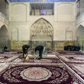 دهمین سوگواره عاشورایی عکس هیأت-احسان جزینی-مجالس احیای امراهل‌البیت علیهم‌السلام مجموعه عکس-دوربین دیجیتال-ز کودکی خادم این تبار محترمم (خادمی کودکان)