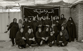 دهمین سوگواره عاشورایی عکس هیأت-مریم آل مومن دهکردی-مجالس احیای امراهل‌البیت علیهم‌السلام مجموعه عکس-دوربین دیجیتال-هر خانه یک هیأت (روضه خانگی)