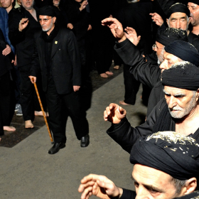 سوگواره پنجم-عکس 9-حسین بیگ زاده-جلسه هیأت